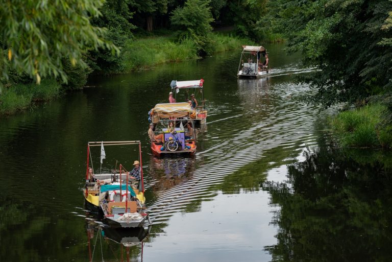 Festival der leisen Gesten auf dem Finowkanal, Foto: Torsten Stapel