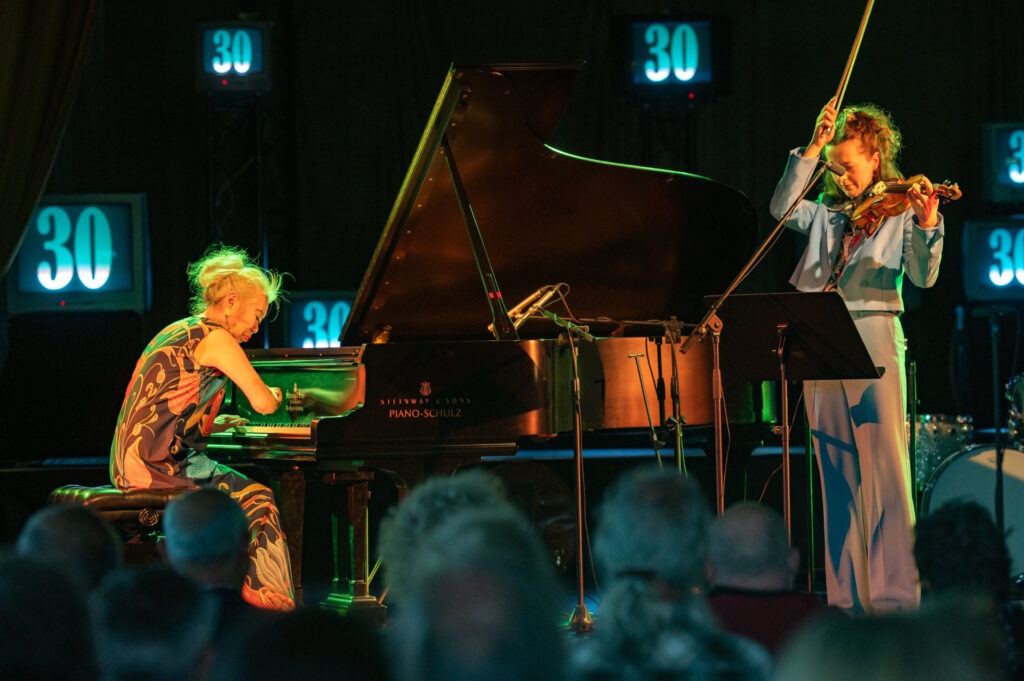 Jazz-in-E. No. 30: Aki Tahase und Fabiana Striffler, Foto: Torsten Stapel